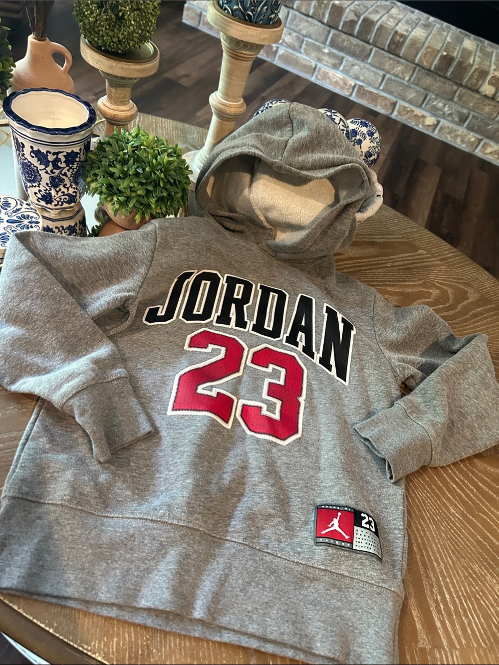 Boys Nike Air Jordan Basketball Gray Hoodie Sweatshirt size small